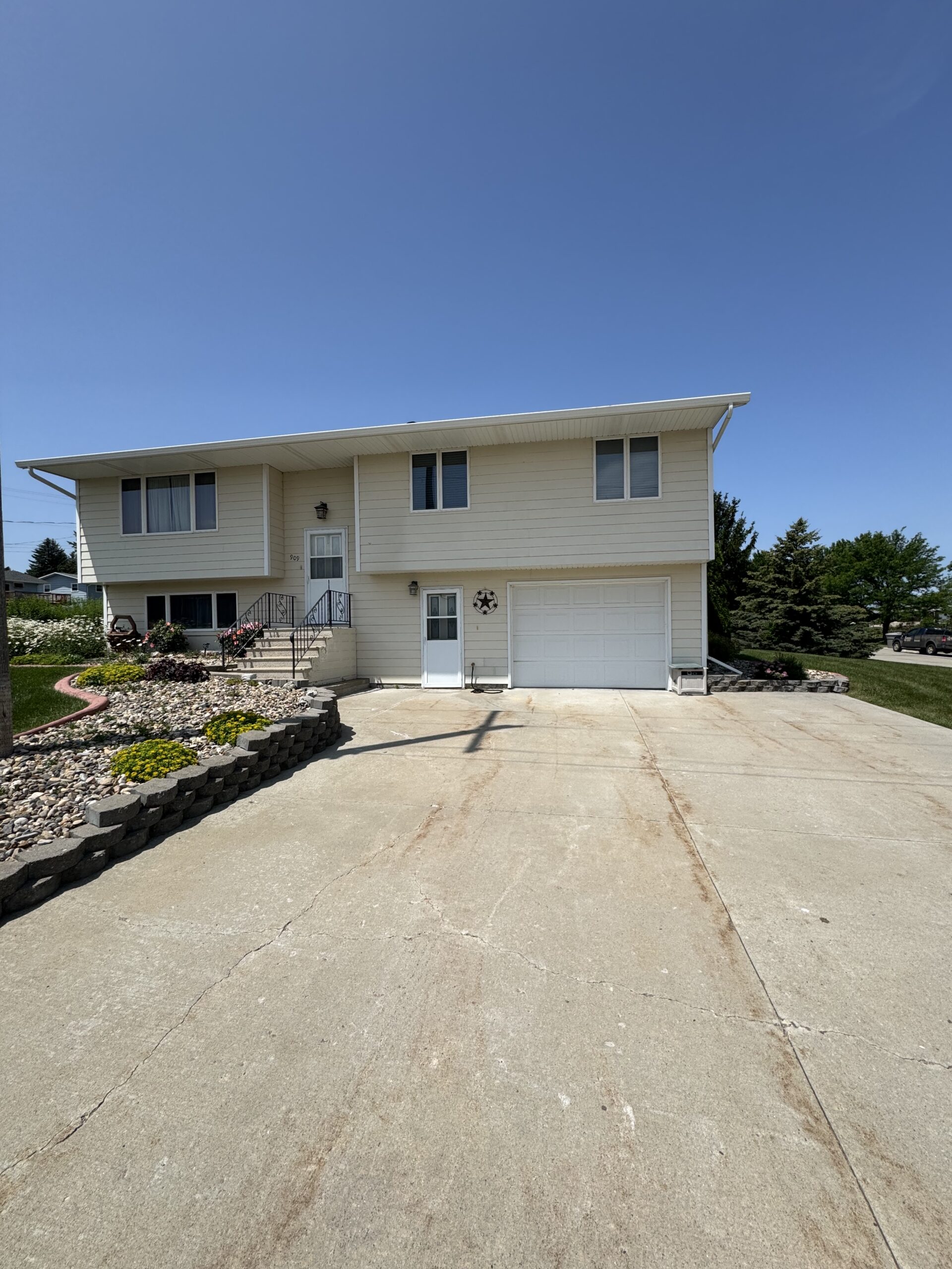 909 Roosevelt Winner, SD Hayden Outdoors