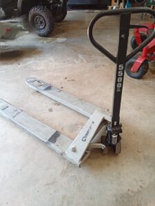 4400 Strongway Pallet Jack