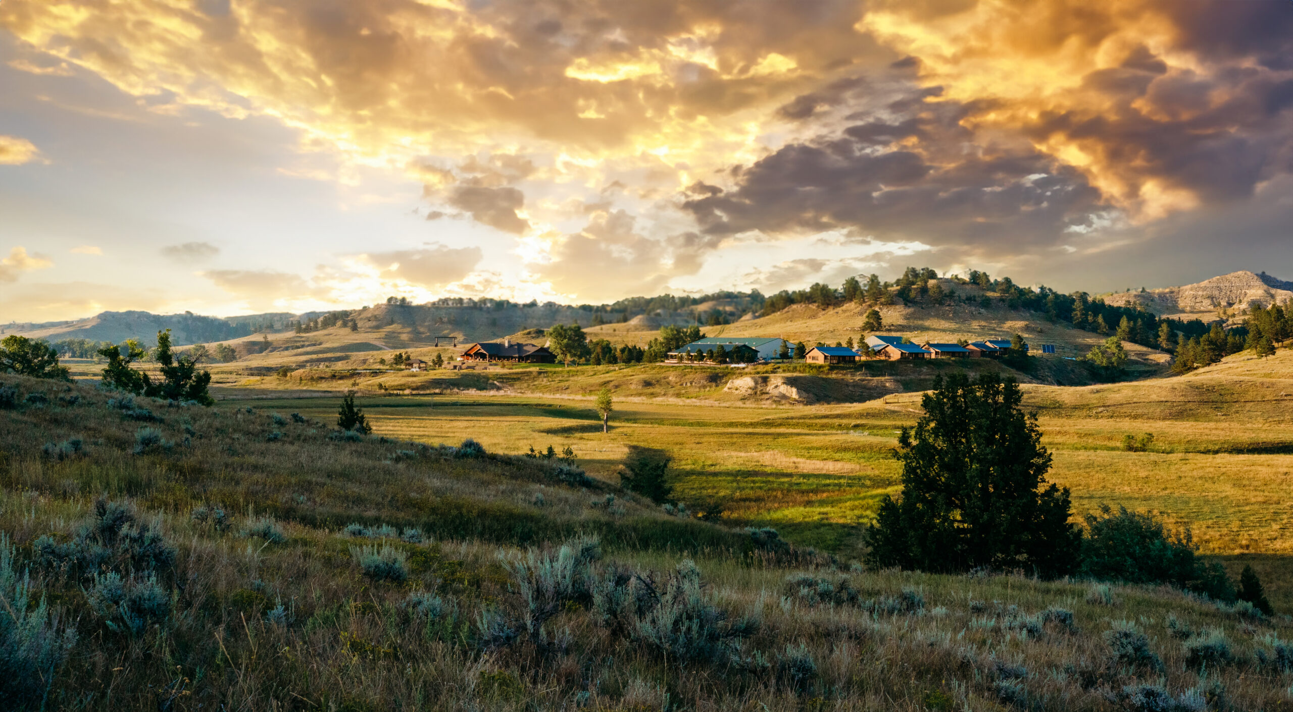 Wyoming ranch on hilly plains